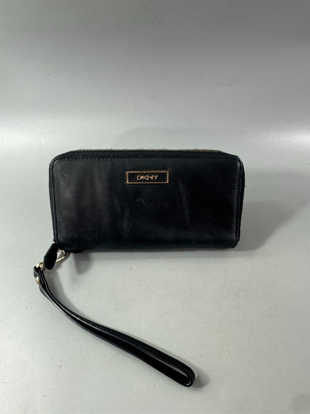DKNY Black Glove Leather Zip-Around Long Wallet/Wristlet